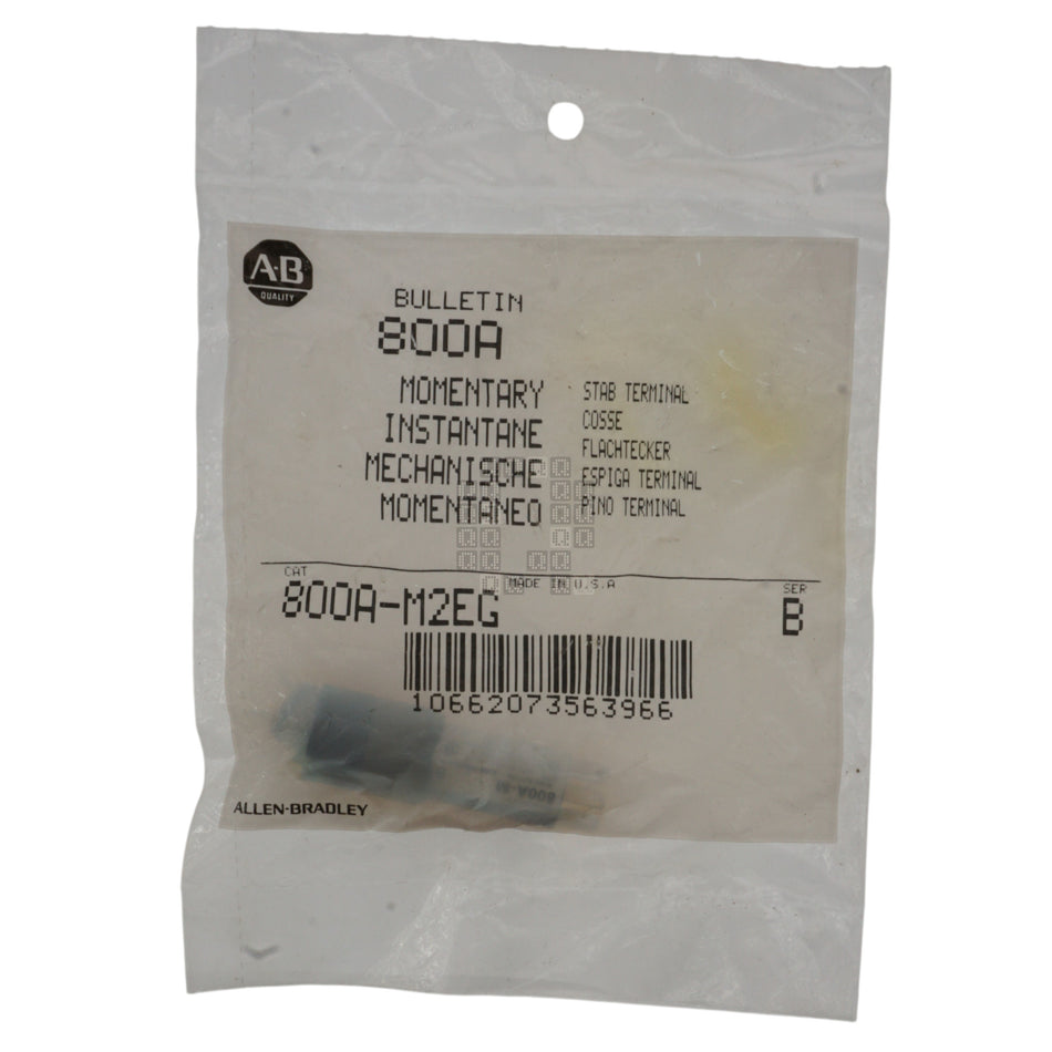 Allen-Bradley 800A-M2EG Pushbutton with Stab Terminals and Green Lens