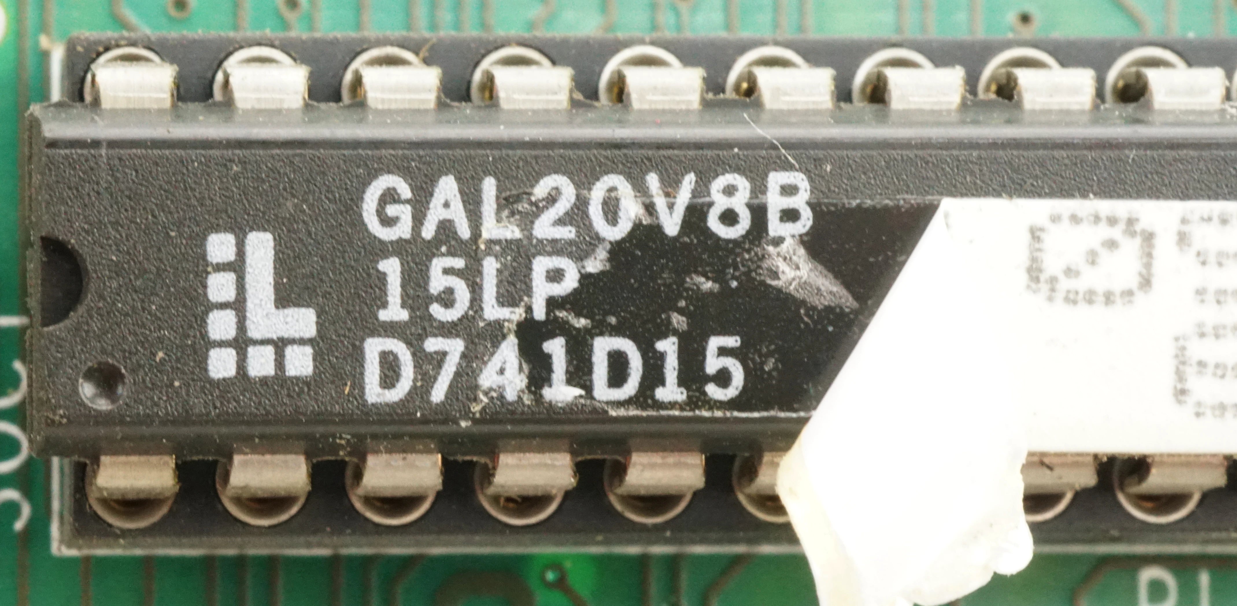 Lattice GAL20V8B-15LP on QX423A Lattice GAL20V8B-15LP on the Mitsubishi QX423A Memory Card