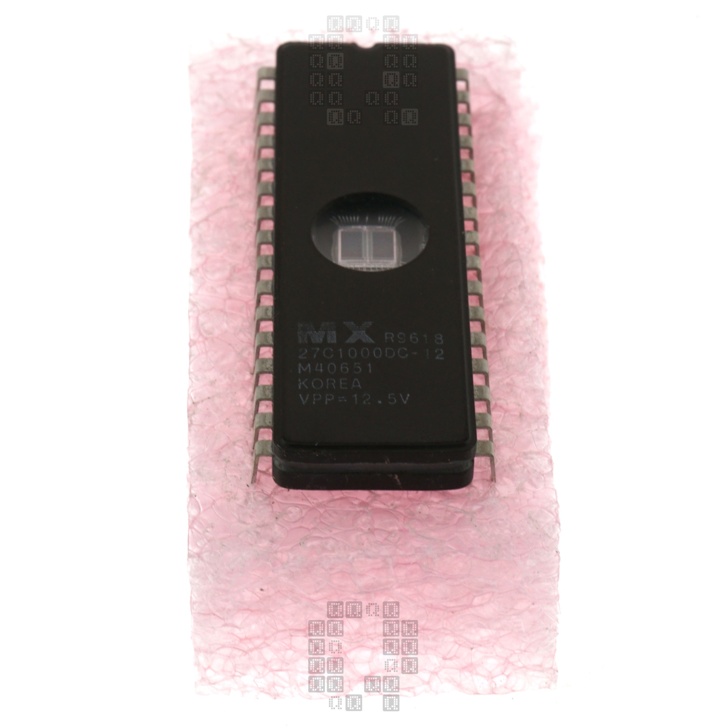 MACRONIX 27C1000DC-12 1M-Bit (128K x 8) CMOS EPROM, DIP32, UV-Erasable